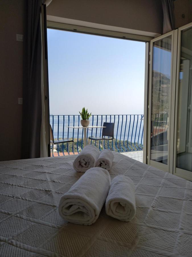 Athena Charming Rooms Taormina Eksteriør billede