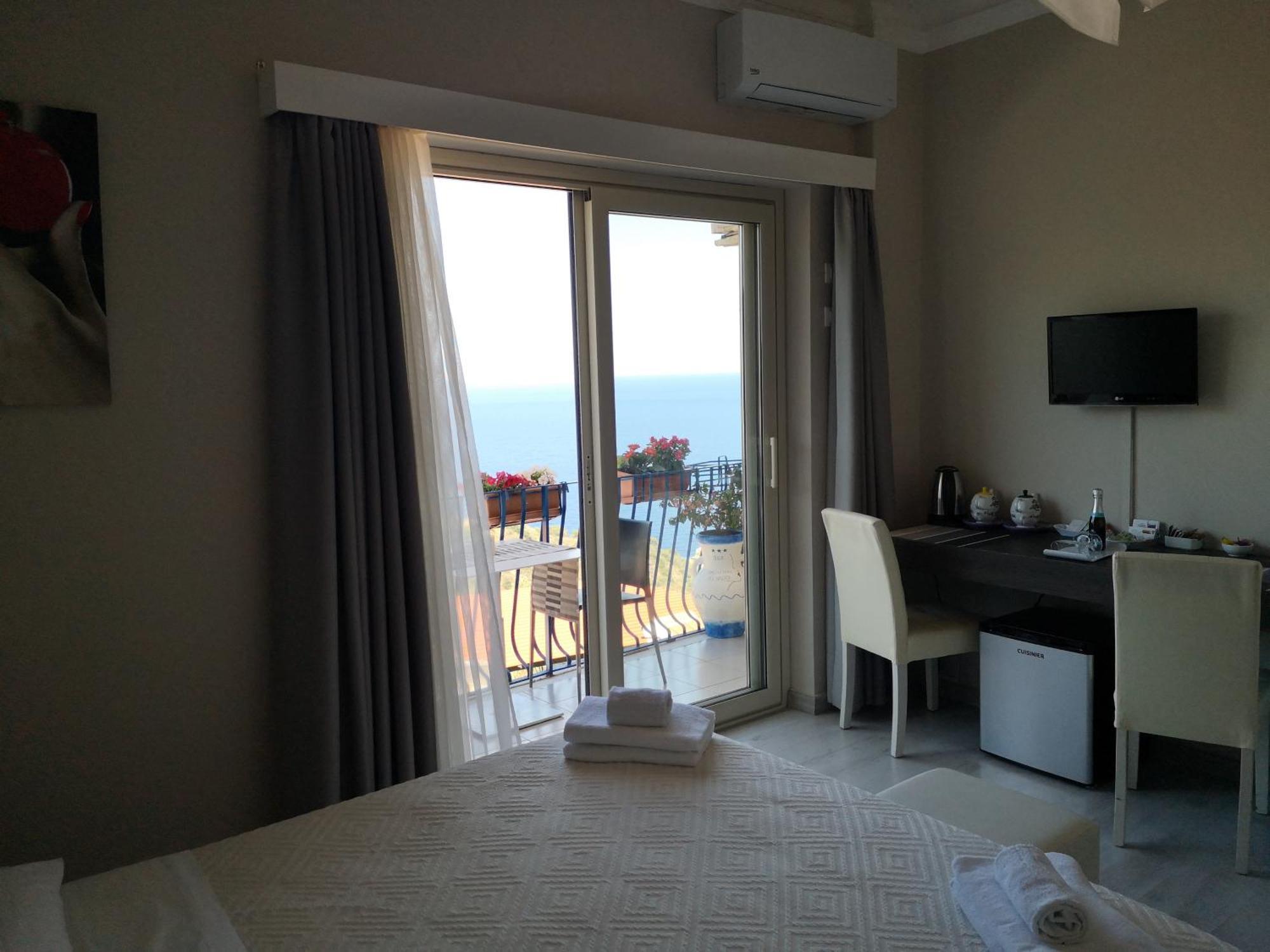 Athena Charming Rooms Taormina Værelse billede