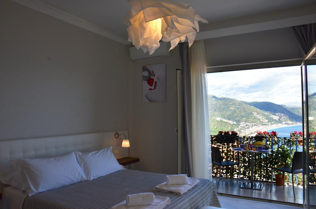 Athena Charming Rooms Taormina Eksteriør billede