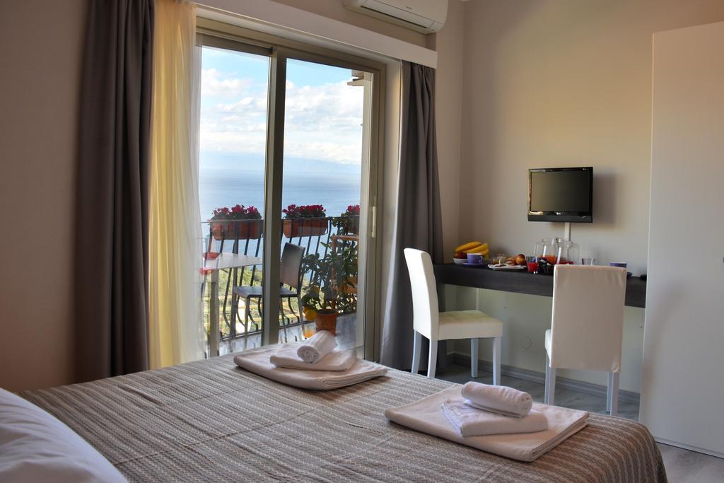 Athena Charming Rooms Taormina Eksteriør billede